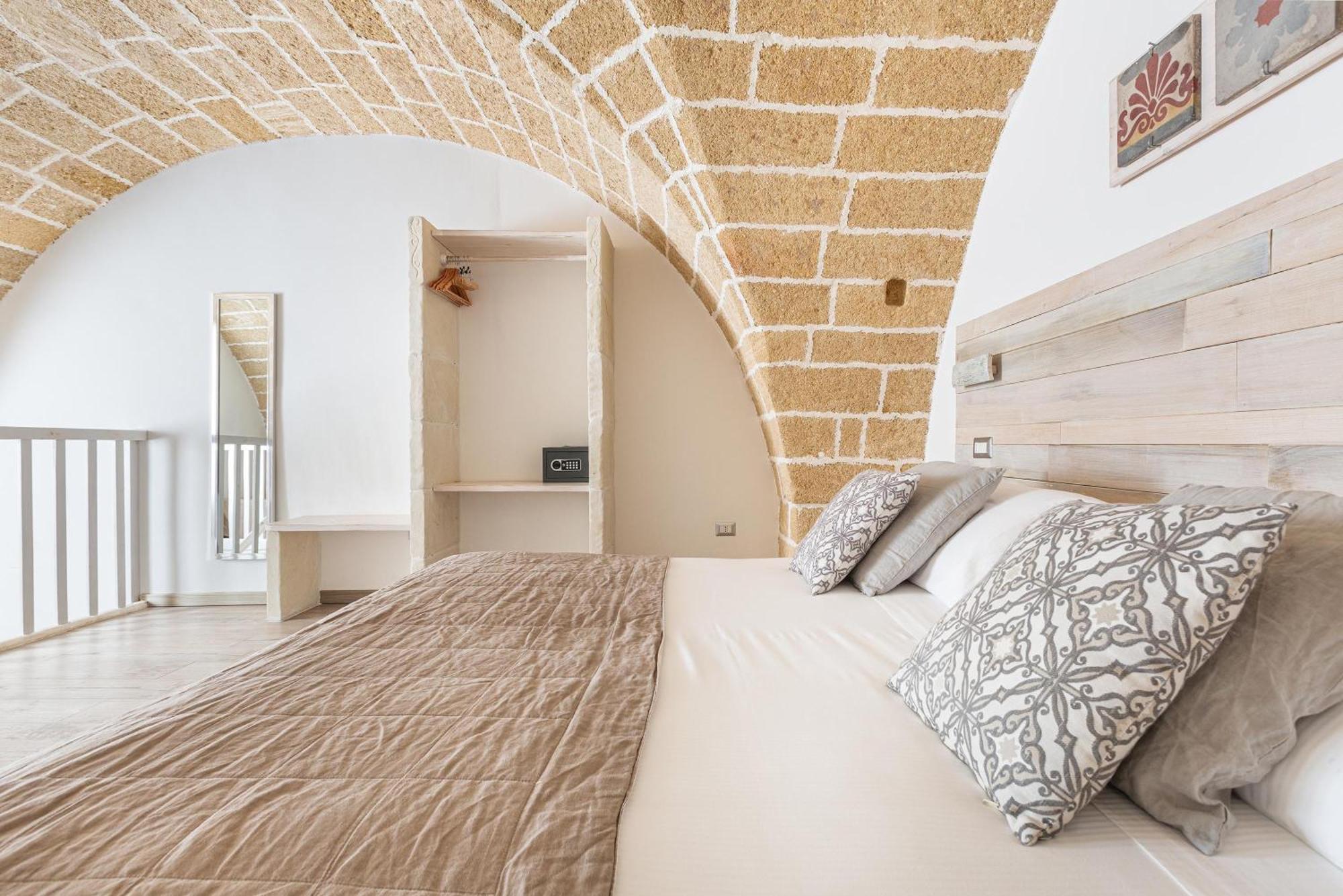 Clara Domus Bed & Breakfast กัลลีโปลี ภายนอก รูปภาพ