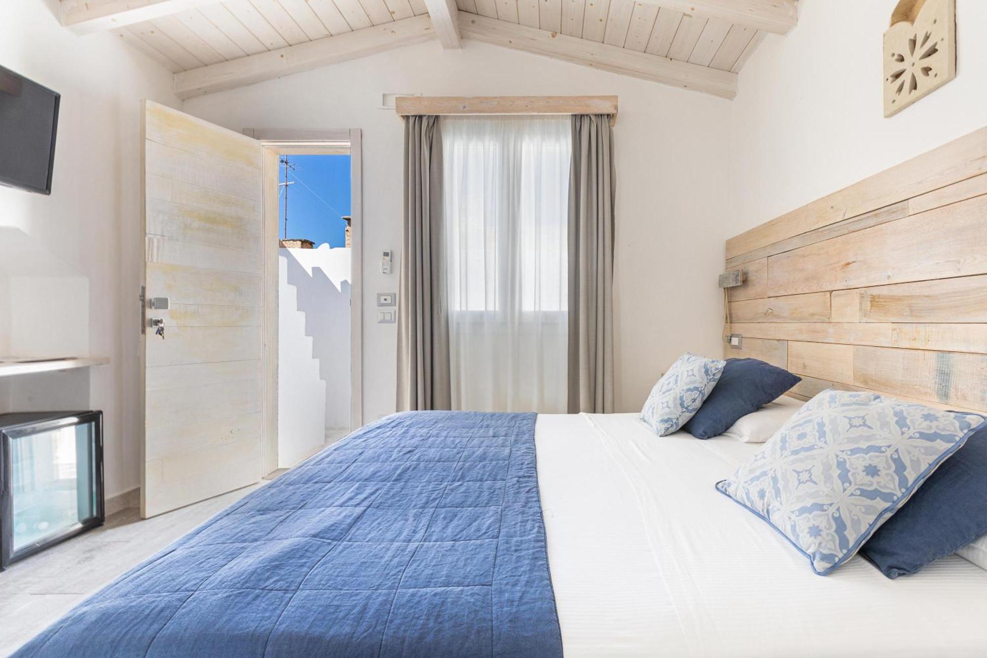 Clara Domus Bed & Breakfast กัลลีโปลี ภายนอก รูปภาพ